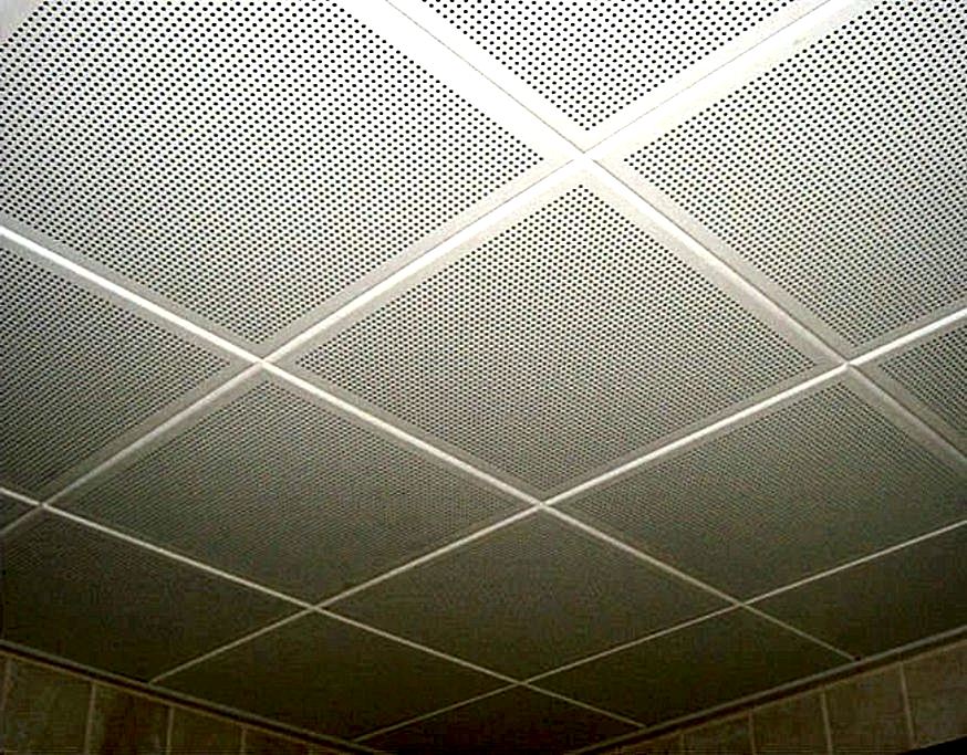 Потолок в ванной комнате