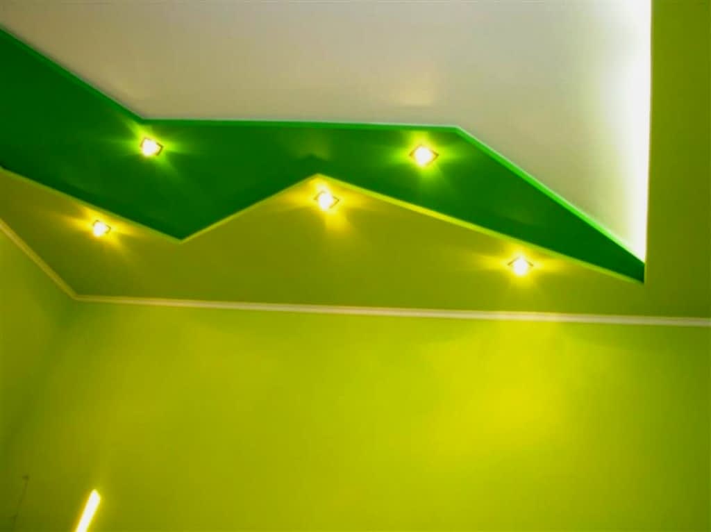 потолок в ванной комнате